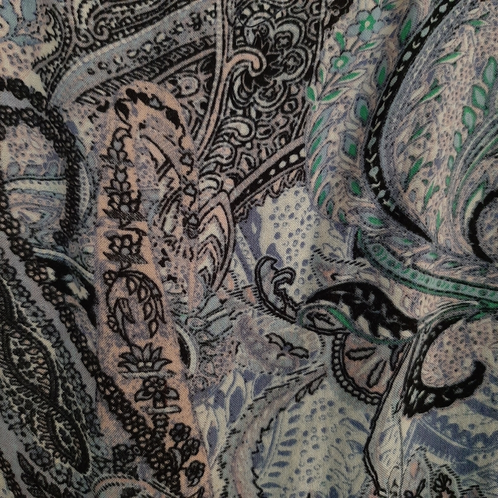 One World top - Picture 7 of 8